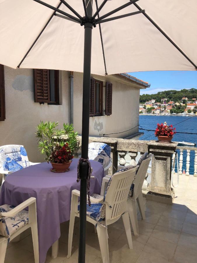 Apartments By The Sea Mali Lošinj Exterior foto